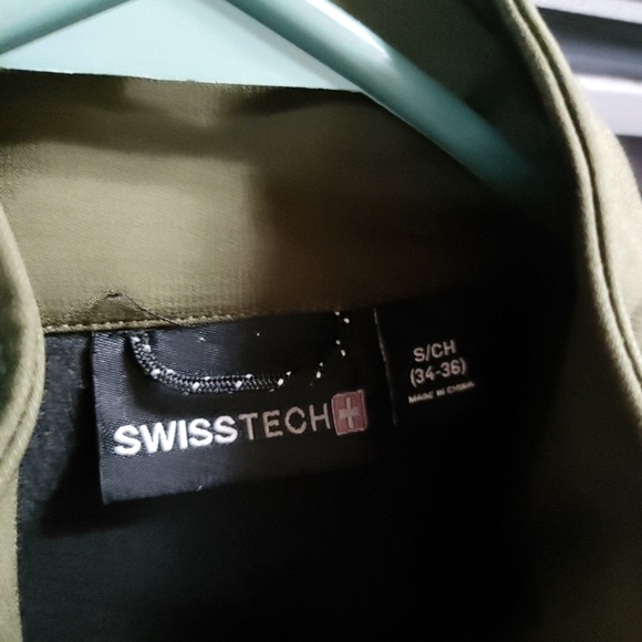 SWISS TECH JACKET - Picture 2 of 5